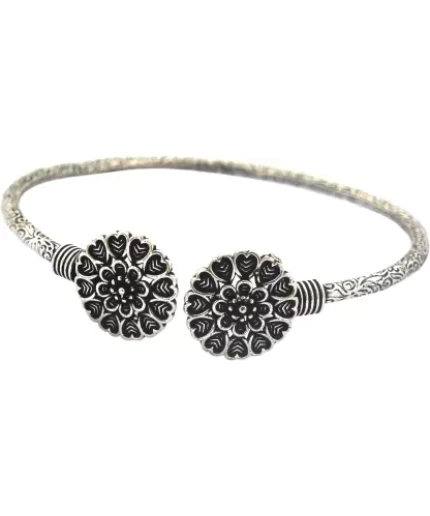 Oxidised Silver Floral Brass Adjustable Bracelet for Women | Save 33% - Rajasthan Living