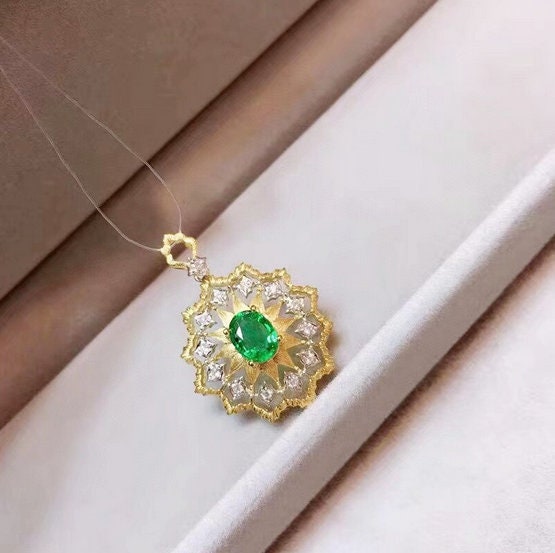Buy Green Embellished Maharani Zamarrud Diza Emerald Necklace Set by Prerto  Online at Aza Fashions.